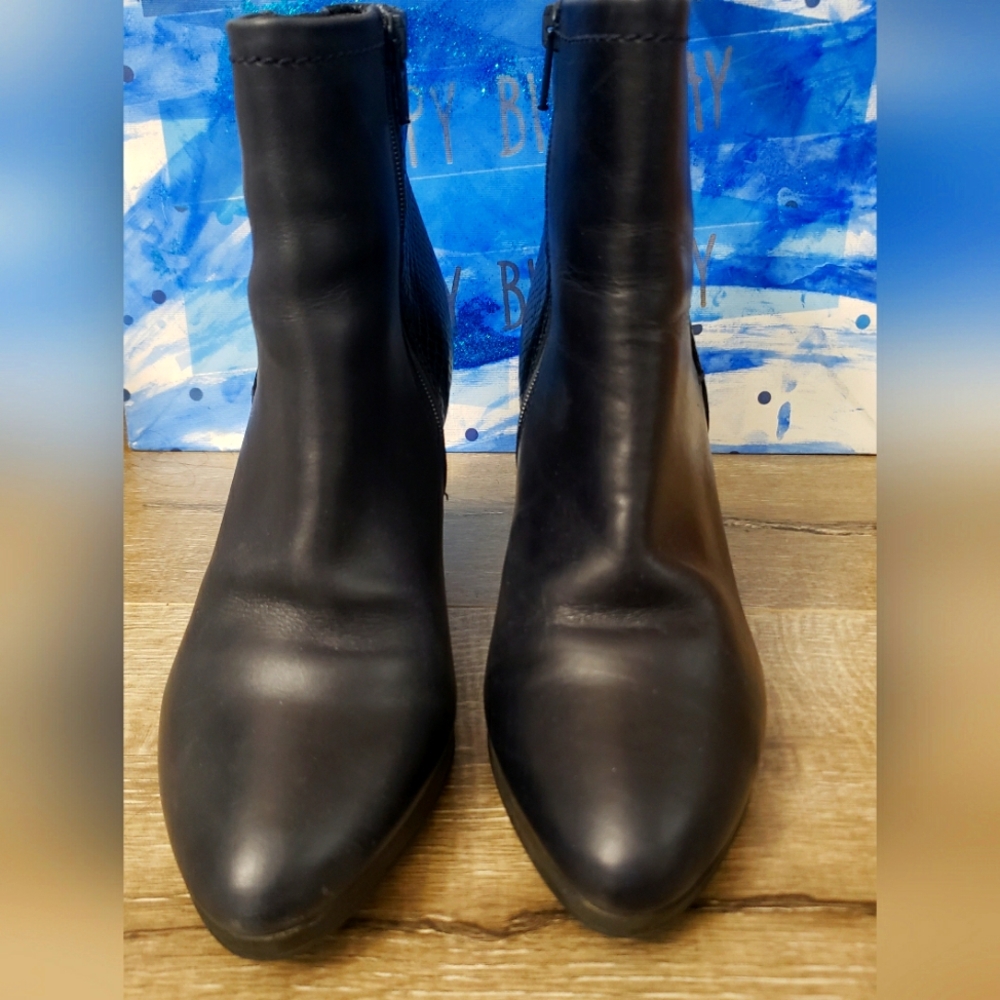 5th Avenue Ankle Heeled Boots